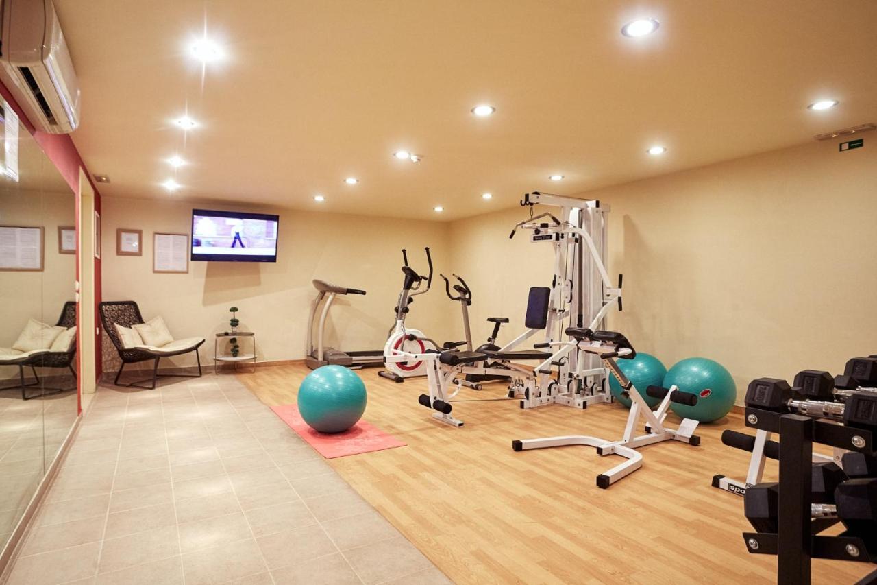 Giannoulis - Santa Marina Plaza (Adults Only) Otel Agia Marina Dış mekan fotoğraf