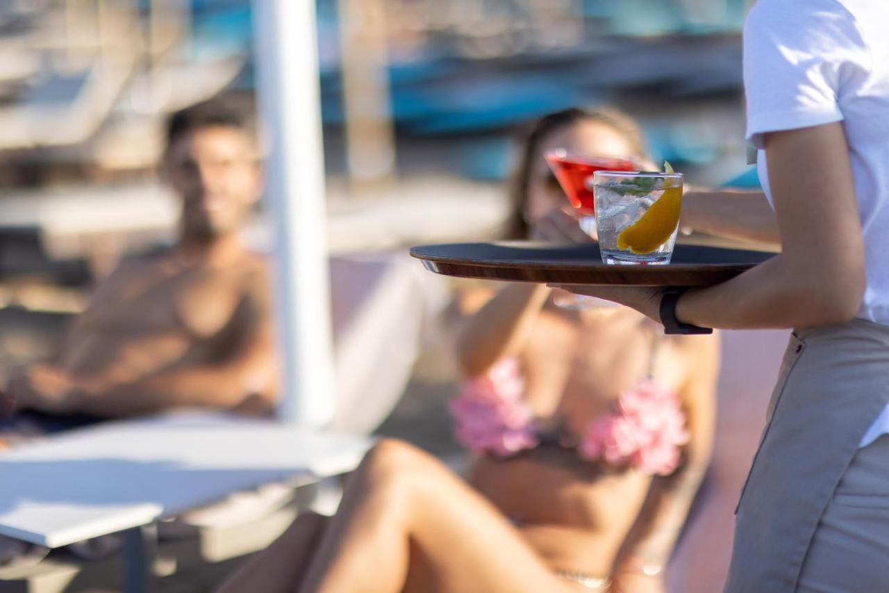 Giannoulis - Santa Marina Plaza (Adults Only) Otel Agia Marina Dış mekan fotoğraf